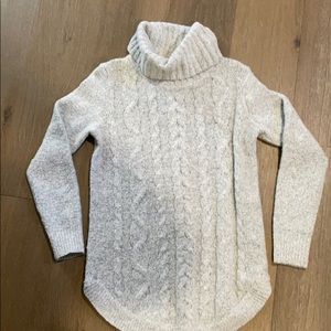 RW&Co long sleeve turtle neck sweater!